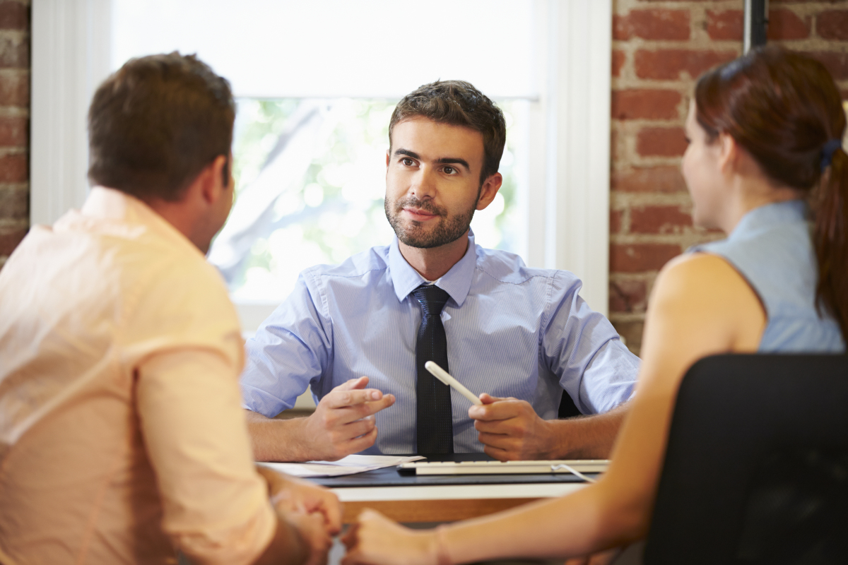 Qu'est-ce qu'un courtier en immobilier neuf ? Un rendez-vous chez un courtier immobilier