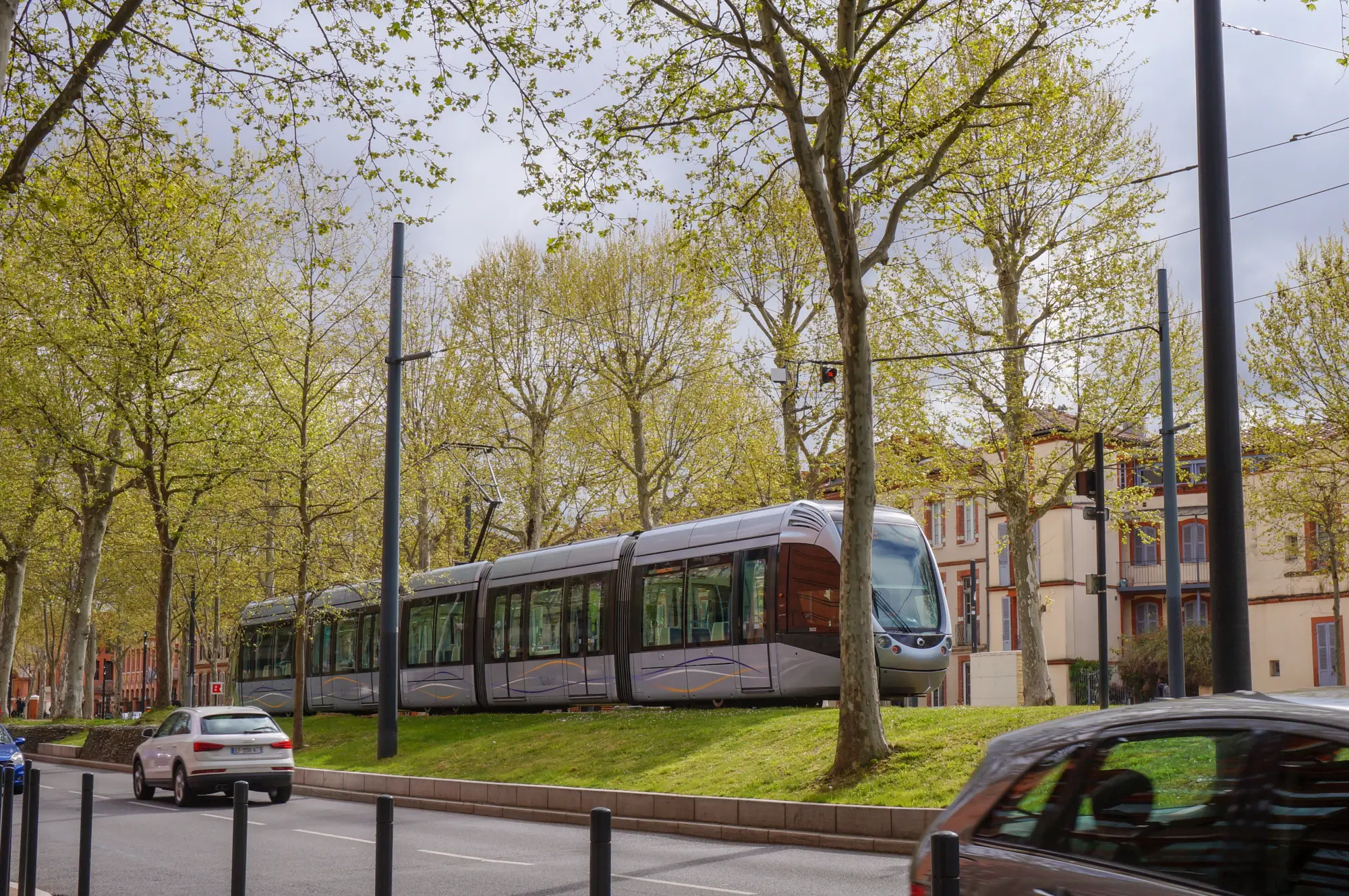 Actualité à Toulouse : Ligne Aéroport Toulouse : le chantier touche à sa fin, l'ouverture reste sans date