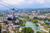 Projets de transports à Toulouse – Vue d'un téléphérique survolant une ville