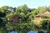 L’immobilier neuf à Compans-Caffarelli – Une vue du plan d’eau et du Pavillon des Thés du jardin japonais Pierre Baudis