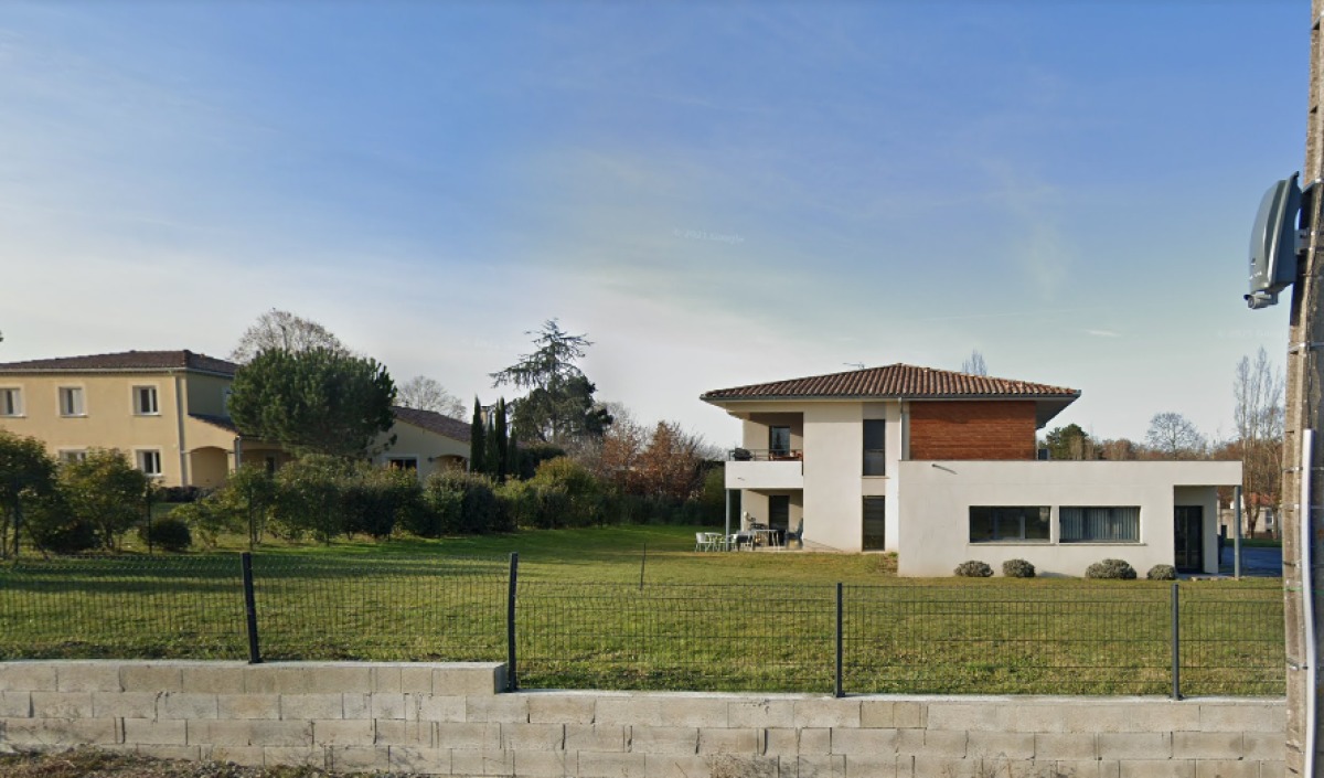 Immobilier neuf Rouffiac-Tolosan – vue sur une maison contemporaine du quartier Imbertis à Rouffiac-Tolosan