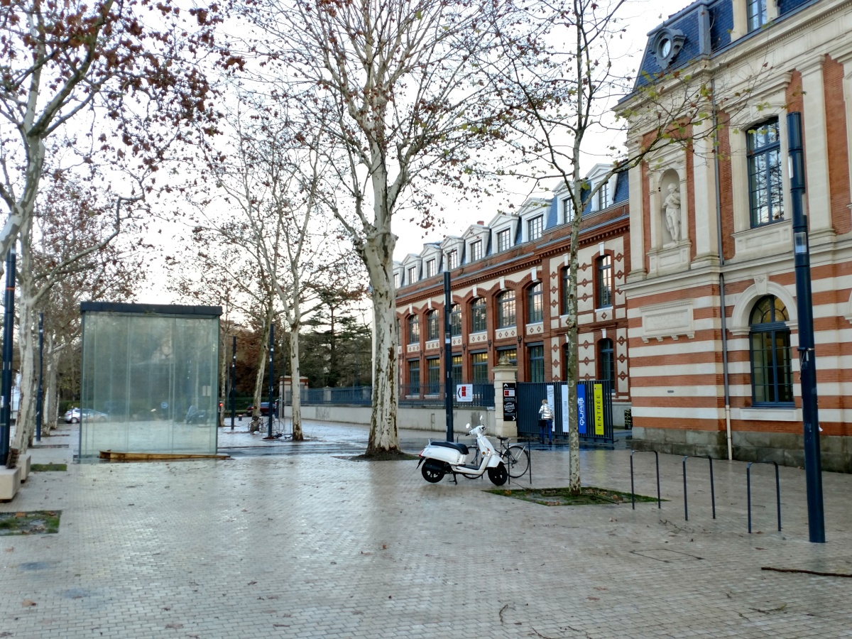 Programme immobilier neuf Toulouse le Busca – vu sur le quai des savoirs sur les allées Jules Guesde