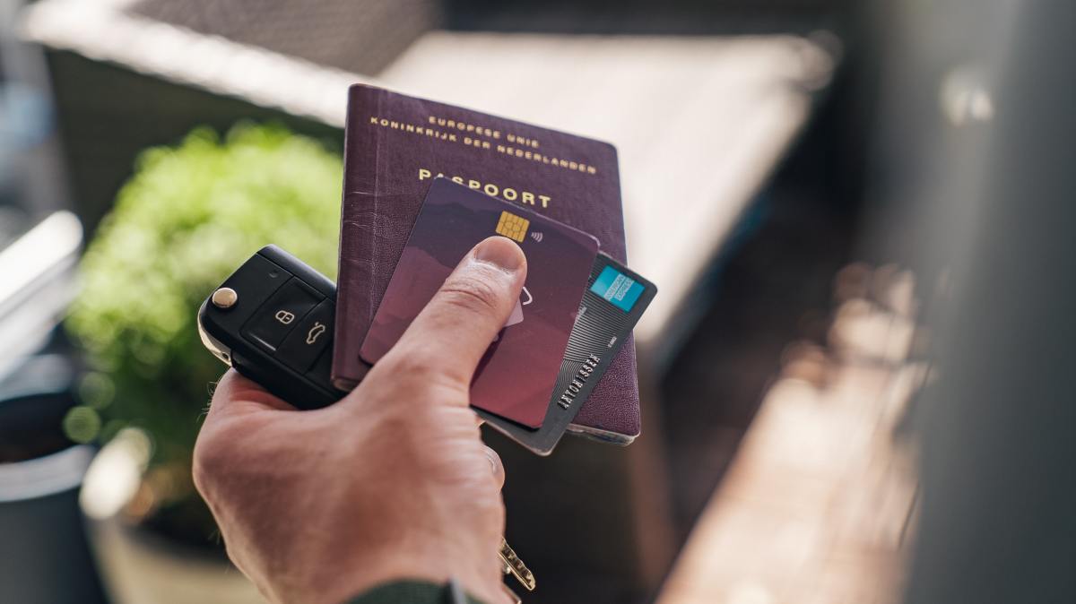 appartement étudiant Toulouse – Un passeport et des carte de crédit