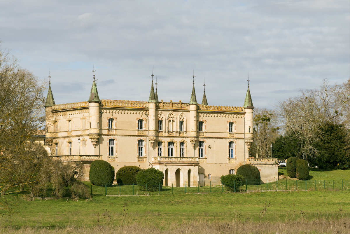 vue sur le château de Launaguet