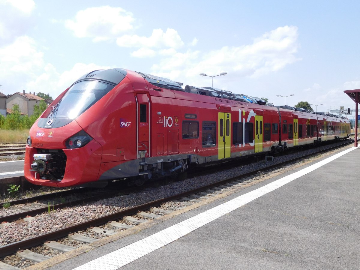 RER toulousain – Un train liO en gare