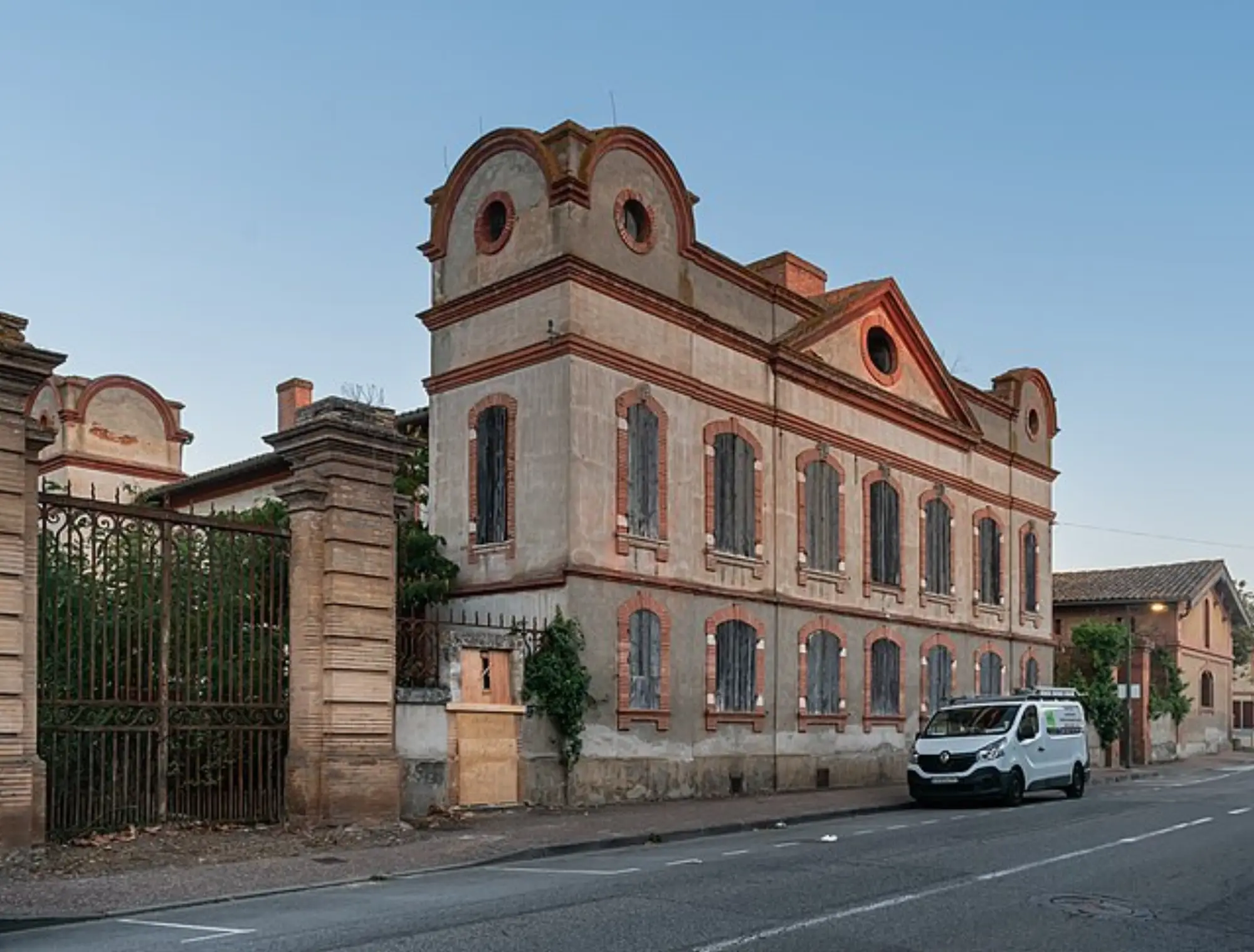 Actualité à Toulouse : Château de Saint-Clar-de-Rivière : 19 appartements dans un monument historique près de Toulouse